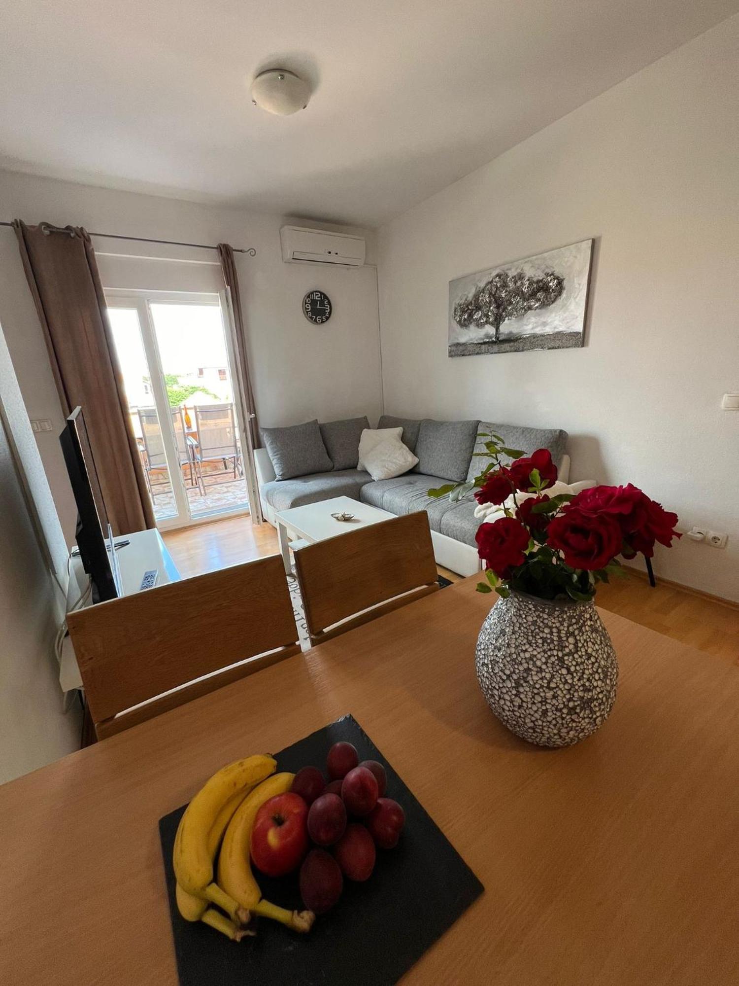 Apartment A&B Biograd Na Moru Bagian luar foto