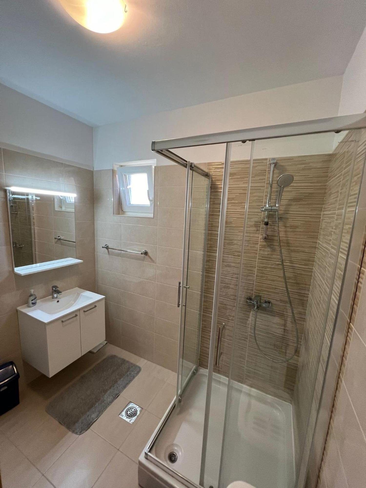 Apartment A&B Biograd Na Moru Bagian luar foto