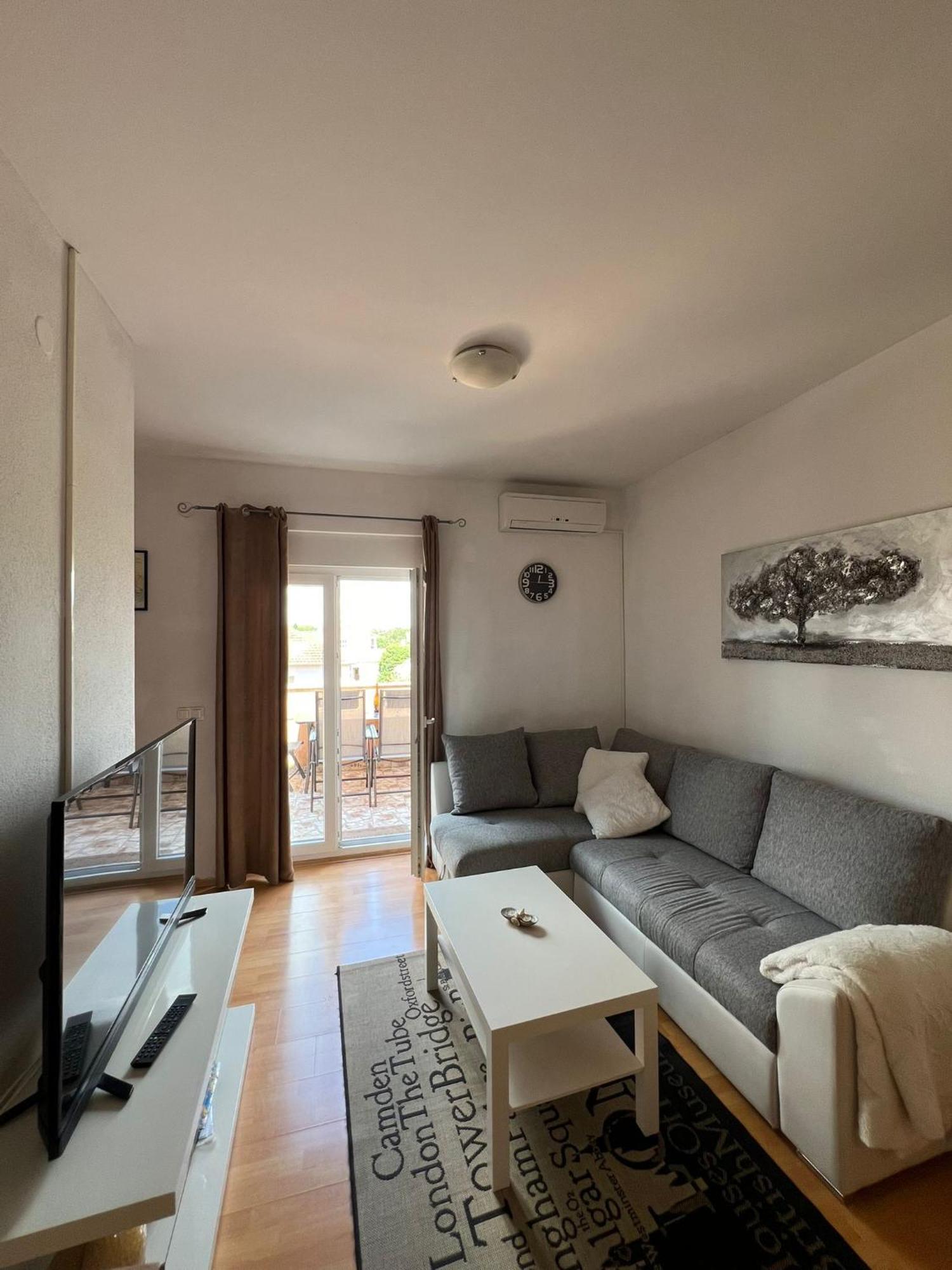 Apartment A&B Biograd Na Moru Bagian luar foto